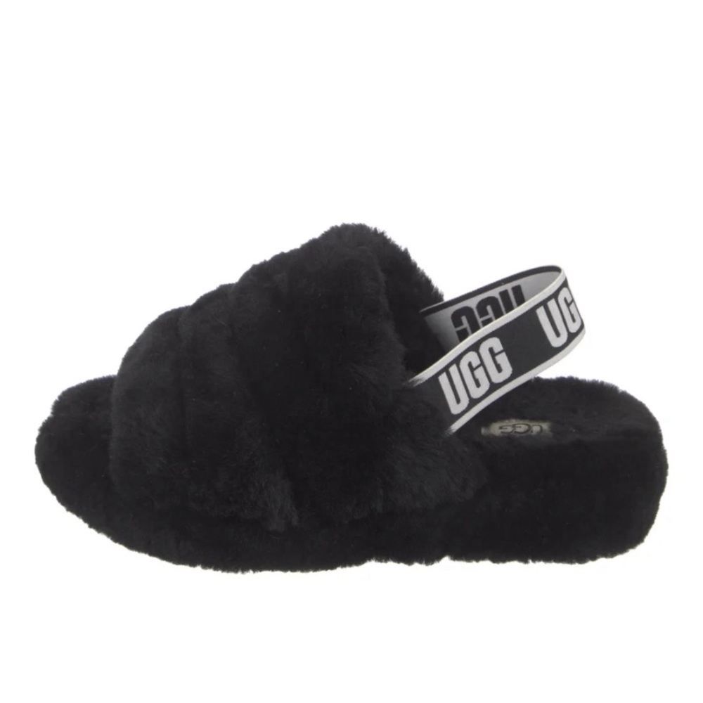 NEW Ugg fluff sandals
